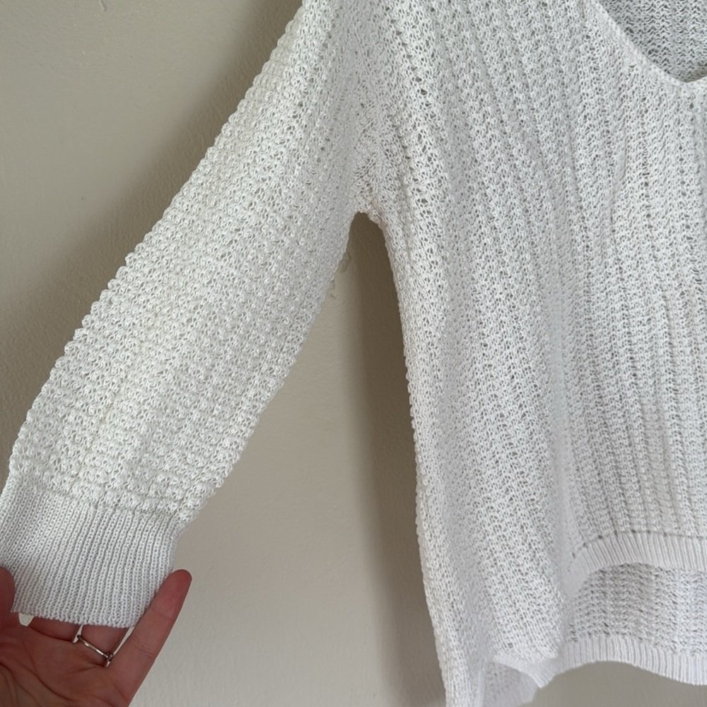 J. Jill White V-Neck lightweight half sleeve Sweater petite medium - Picture 3 of 5